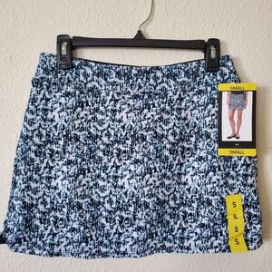 NWT, sz SM, Blue/White/Black athletic skirt by Colorado Clothing